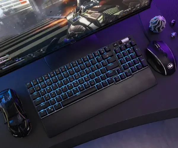 96 TECLAS, REDEFINEN LOS TECLADOS DE TAMAÑO COMPLETO