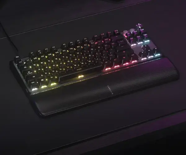 DISEÑO TKL (TENKEYLESS) ENFOCADO EN ESPACIO Y RENDIMIENTO