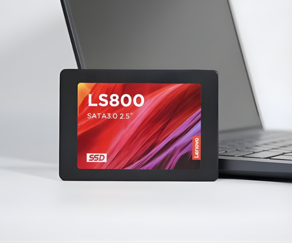 VELOCIDAD SECUENCIAL 520 / 460 MB/S MEJORA VS HDD